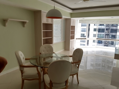 Apartemen Taman Anggrek 2BR Full Furnished