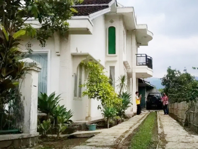 Rumah Villa Dijual Dekat Alun-Alun Ciwidey Bandung, Restoran Sindang Reret Ciwidey, Wisata Kawah Putih, Pasar Ciwidey