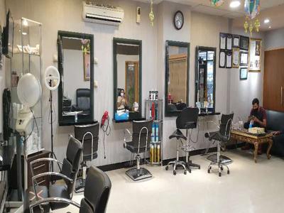 Turun Harga, Over Salon Kecantikan