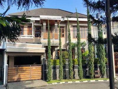 DIJUAL | Rumah Besar di Komplek Nusa Hijau Permai - Fully Furnished