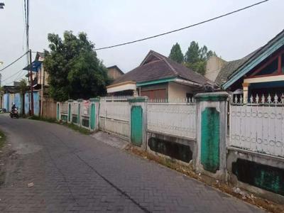 Dijual Tanah luas bonus Rumah strategis harga murah di Cengkareng