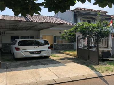 Sewa rumah nyaman Raffles Hills Cibubur