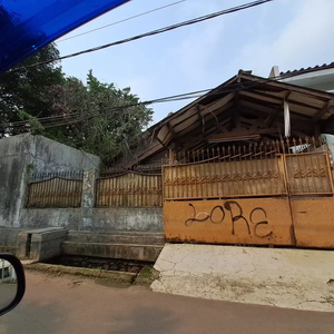 Dijual Murah Rumah Hitung Tanah di Bintaro Sektor 3A