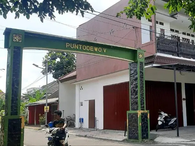 Dijual ruko 2 unit 2 lantai daerah polehan, depan SD Polehan 3 Malang