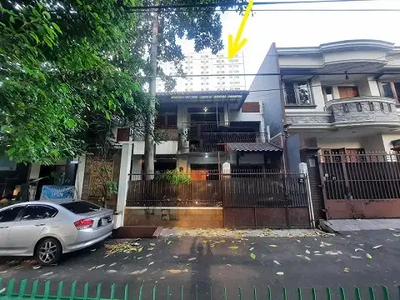 Disewakan Rumah 2 lantai di Jl. Hijau Daun, Cawang