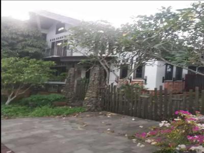 Rumah mewah 2 lantai diKomplek Duta Taman Kenten Lt: 500/m2 Hrg: 3,7 M