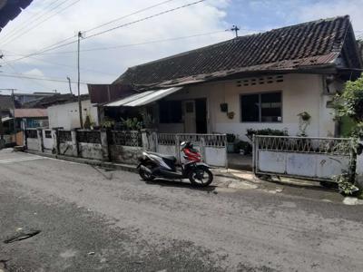 Tanah murah bonus bangunan dekat Tamansiswa di Pakualaman Yogyakarta