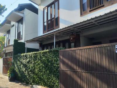 DIJUAL BUC RUMAH SEMI VILLA KAWASAN ELIT