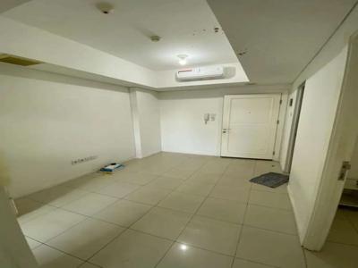 Disewakan Apartemen Green Lake Sunter 2BR Semi Furnished