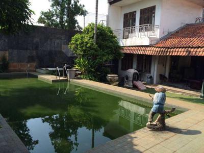 Rumah 2 lantai 300/ 987 di Jeruk Purut Jakarta Selatan