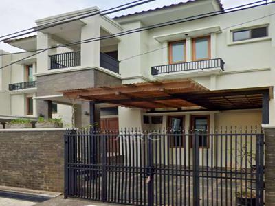 Rumah 2 Lantai For Rent di Jalan Ciniru Kebayoran Baru