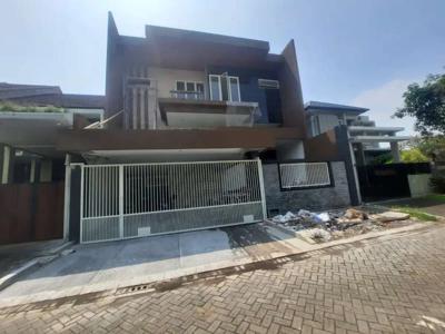 Rumah Mewah 2 Lantai Siap Huni Kawasan Elite Boulevard Araya Golf