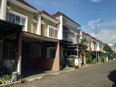 Rumah Modern 4 Kamar Cluster Eksklusif Springhill Sawojajar