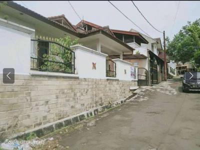 Rumah siap huni di Cinere lokasi dalam komplek