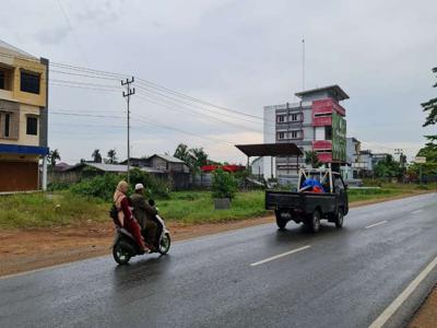 Tanah Tepi Jalan, Major Alianyang, Pontianak, Kalimantan Barat