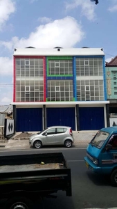 Ruko 3 Lantai di Jalan Utama Imam Bonjol