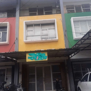 RUKO 3 LANTAI DI VILLA THE LIMA JATISAMPURNA BEKASI