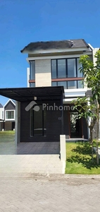 Disewakan Rumah 2KT 90m² di Jl. North West Hill Citraland Surabaya Barat Rp35 Juta/tahun | Pinhome