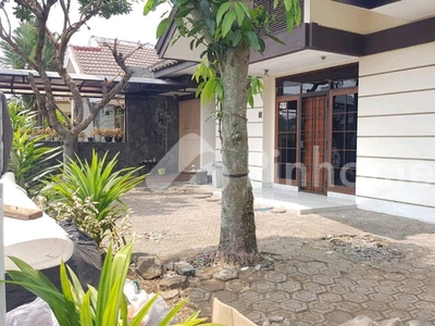 Disewakan Rumah Hook Dan Luas di Singgasana Pradana Rp7,5 Juta/bulan | Pinhome