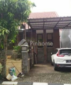 Disewakan Rumah Mewah Luas Vila Pinus Bnyumnik di Villa Pinus Rp40 Juta/tahun | Pinhome