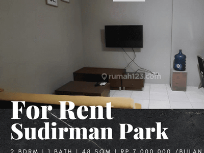 Sewa Apartemen Sudirman Park 2 Bedroom Furnished View Swimming Pool