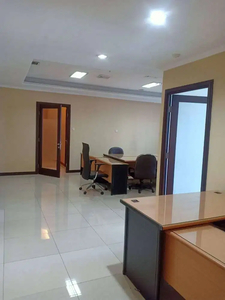 Sewa Kantor Perwata Tower luas 270 m2 (Furnished) - Jakarta Utara