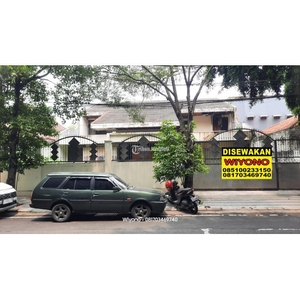 Dijual Rumah LT600 LB300 6KT 5KM Legalitas SHM Siap Huni - Surabaya Jawa Timur