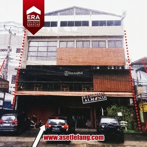 Jual Ruko 4 Lantai Luas 200m2 SHM di Jl. Raya Kuta - Badung, Bali