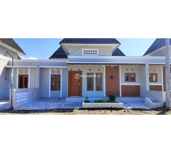 Jual Rumah Cantik Baru Tipe 36/73 Harga 400 Jutaan dekat Jalan Raya Jogja-Solo - Klaten Jawa Tengah