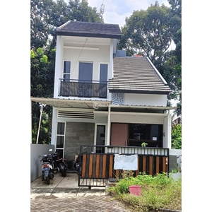 Jual Rumah Mewah 2 Lantai Harga Murah Tipe 90/104 Siroto Pudak Payung Banyumanik – Semarang Jawa Tengah