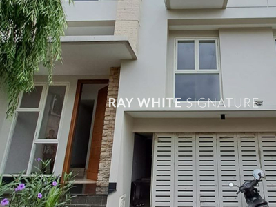 Dijual Dijual Rumah Brand New Layak Huni Di Kebayoran Baru, Selan