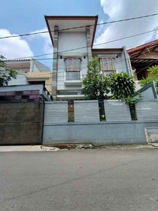 Rumah Secondary Siap Huni Akses Lebar Di Tebet Jakarta Selatan