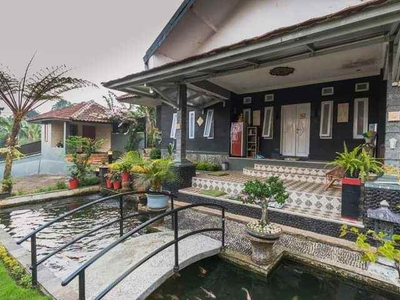 Villa Nyaman Luas Tanah 447 M2 Dekat Pemandian Air Panas Ciater