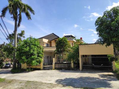 Rumah Besar Siap Huni Lokasi Dalam Perumahan Area Villa Santika Grogol