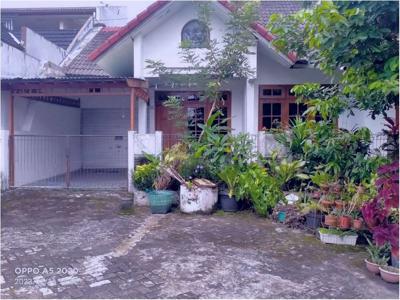 Rumah Dalam Perumahan Area Jalan Kaliurang Km 7, Rumah Setrategis Slem