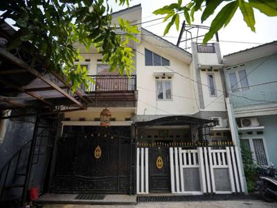 Rumah Dijual 3 Lantai di Perumahan Cluster Kiana Bintara Harga Nego