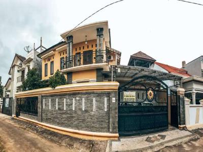 RUMAH MEWAH DIKOTA SEPANG Bandar Lampung