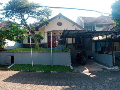 Rumah Nyaman di Komplek Taman Sari Bukit Bandung