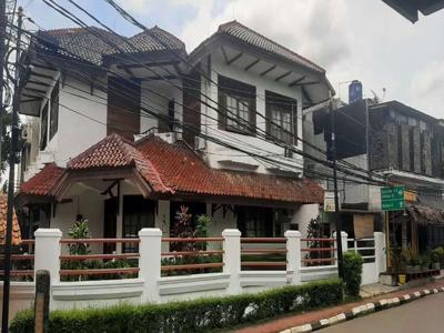 Rumah Pinggir Jalan Raya Siap Huni Di Sektor 3 Bintaro Jaya,Iw 10502rd