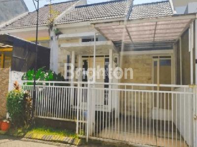 Sewa Rumah Bagus Minimalis Modern di Kawasan Sulfat