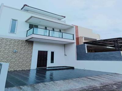 TURUN HARGA RUMAH MINIMALIS modern 3 Lantai Baru dan MURAH KOTA MALANG