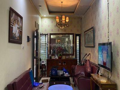 Rumah Bagus Dekat Mall Grand Galaxy Bekasi Semi Furnished