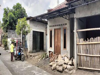 Rumah Permanen SHM Sudah Hampir Jadi Jalan Bugisan Selatan Mobil Masuk