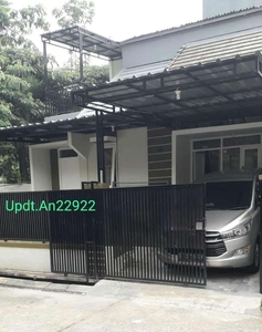 Cibubur - Dijual Rumah hoek