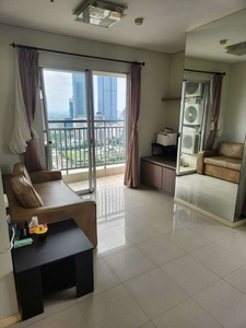 Dijual Apartemen Cosmo Terrace 2 Bedroom Furnished Lantai Sedang