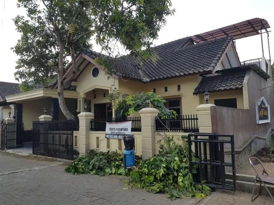 Dijual cepat BU, murah saja, rumah di Yogyakarta