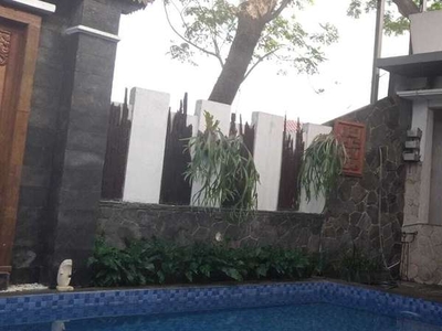 DIjual Rumah ada Poolnya Di Permata Titihan, Bintaro Jaya