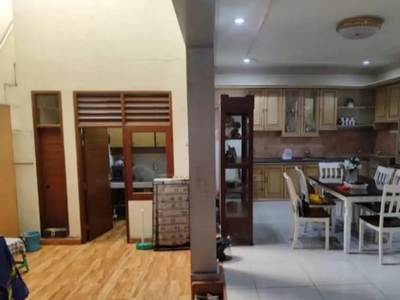 Dijual rumah diSayap Buahbatu posisi Hoek