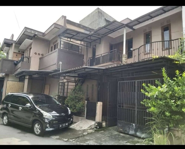 DIJUAL RUMAH INDUK DAN KOSAN 19 PINTU LOKASI STRATEGIS, JK11410