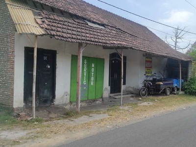 DIJUAL RUMAH USAHA PARE KEDIRI NOL JALAN RAYA COCOK UNTUK USAHA